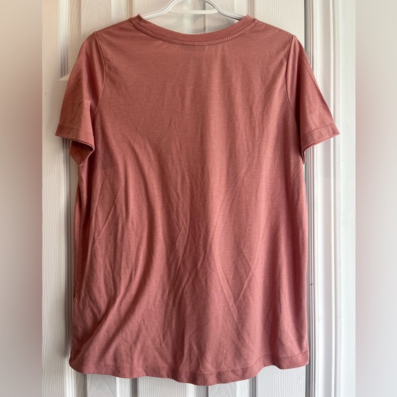 Nike | Dusty Rose T-Shirt - Picture 6 of 6